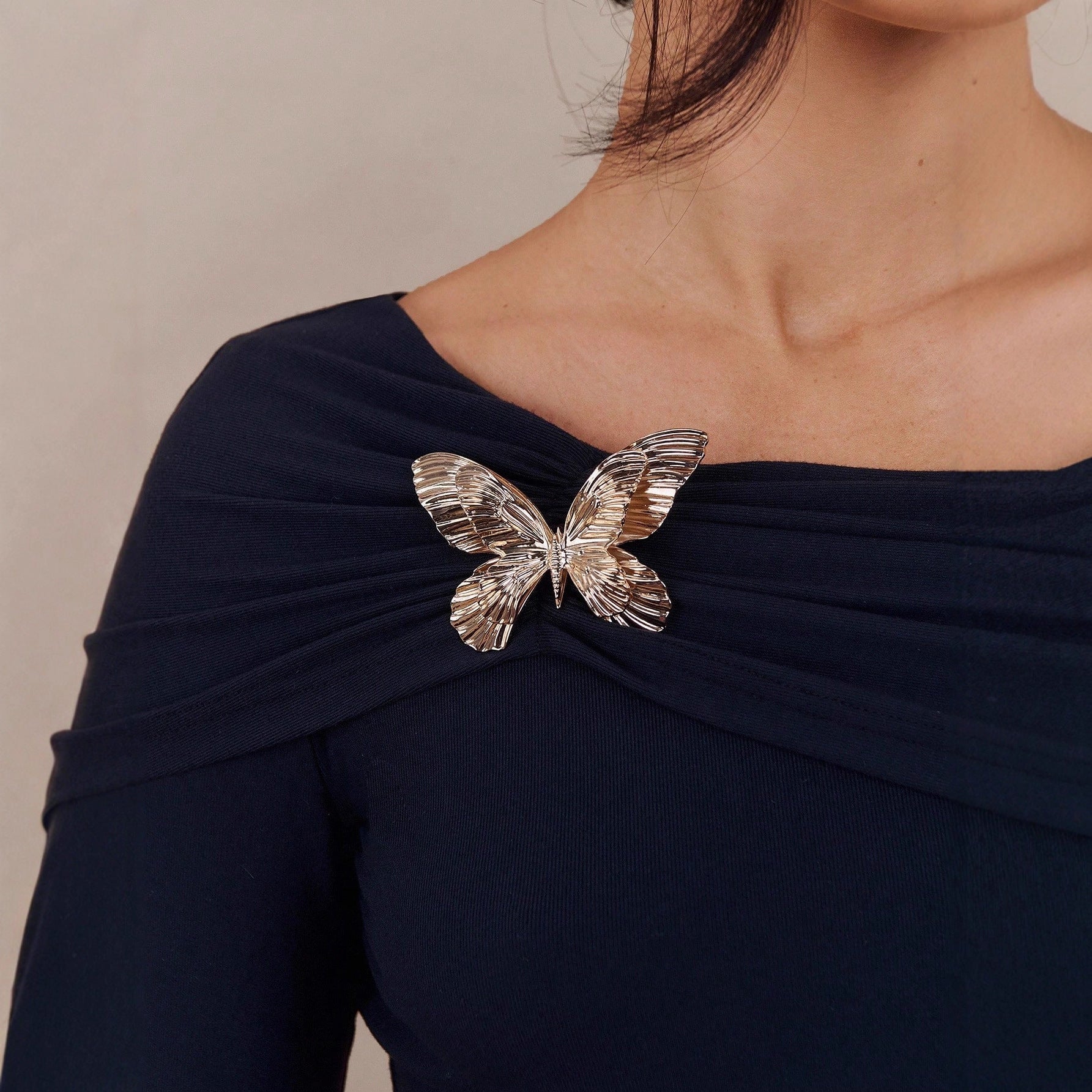 Women’s Off-the-Shoulder Long-Sleeve Top with Brooch