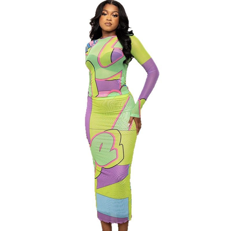 Stylish Printed Bodycon Dress: Women’s Long Sleeve Crew Neck Look