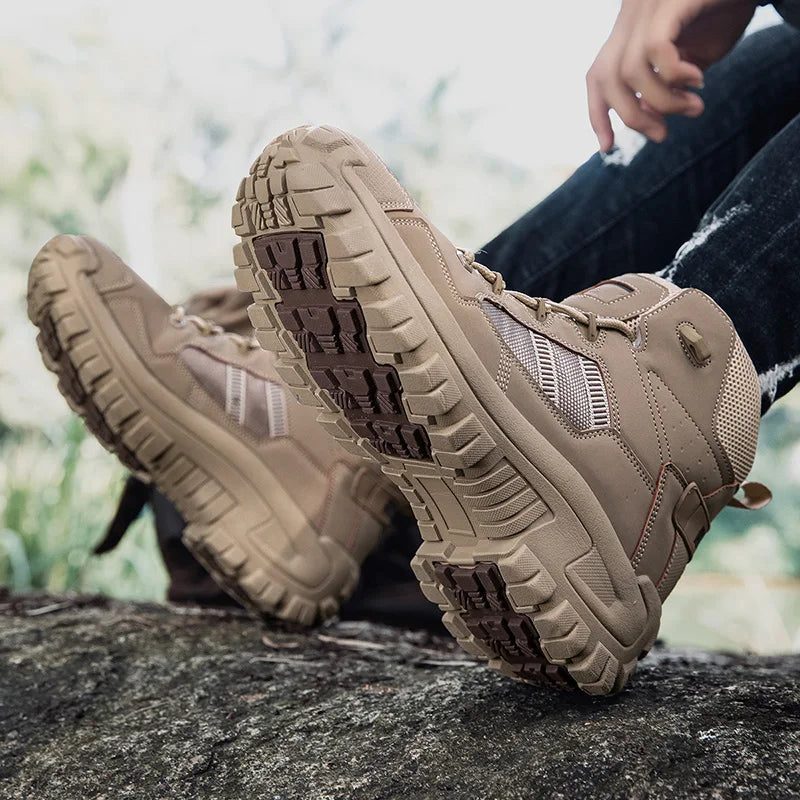 Hot Selling Original Mens Tactical Shoes in Stock Winter Hunting Shoes Stylish Shoes for Mountains