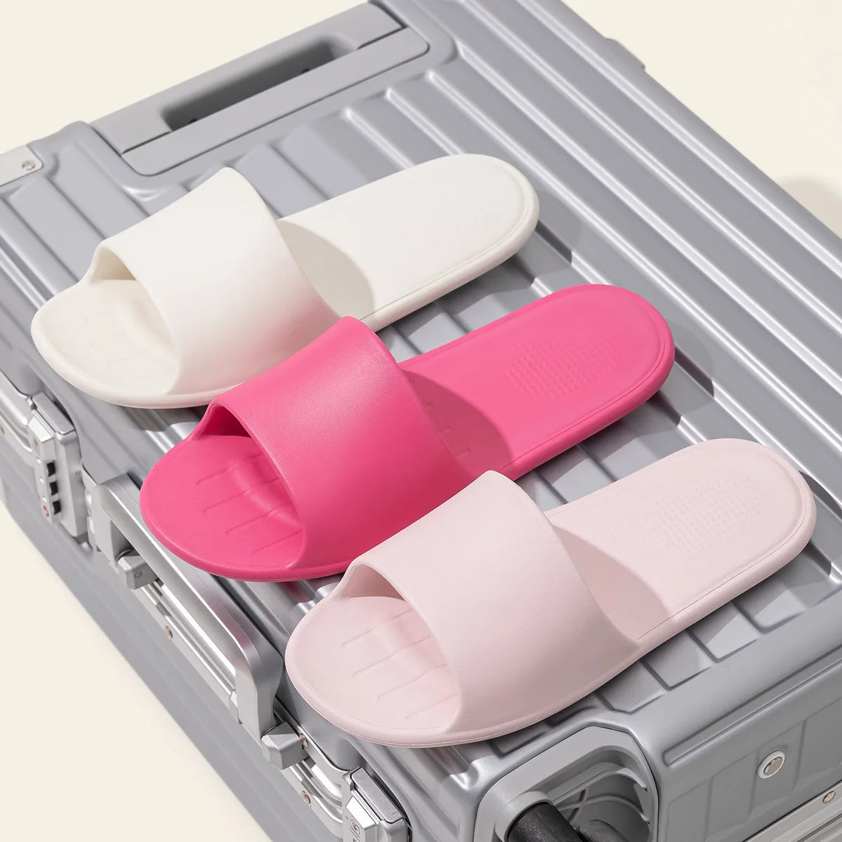 Foldable Travel Slippers: Lightweight EVA Indoor Slides