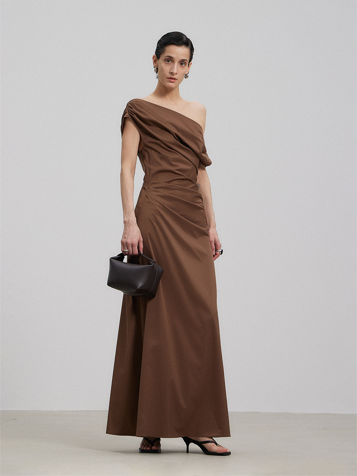 Chic Pleated Cross-Back Maxi Dress