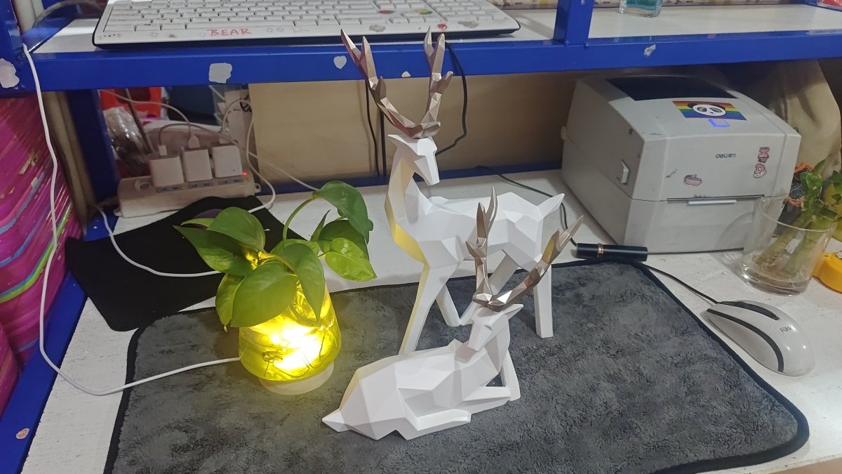 Elegant Deer Home Decor Statue - Sixin1